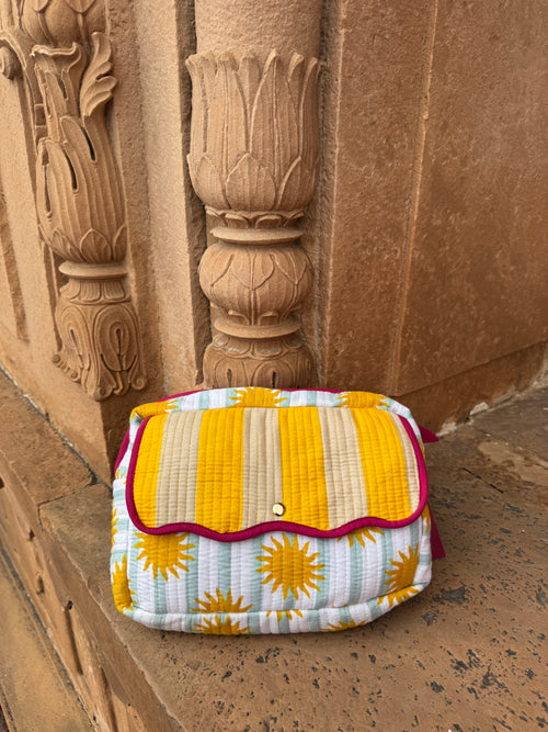 The Alba Washbag