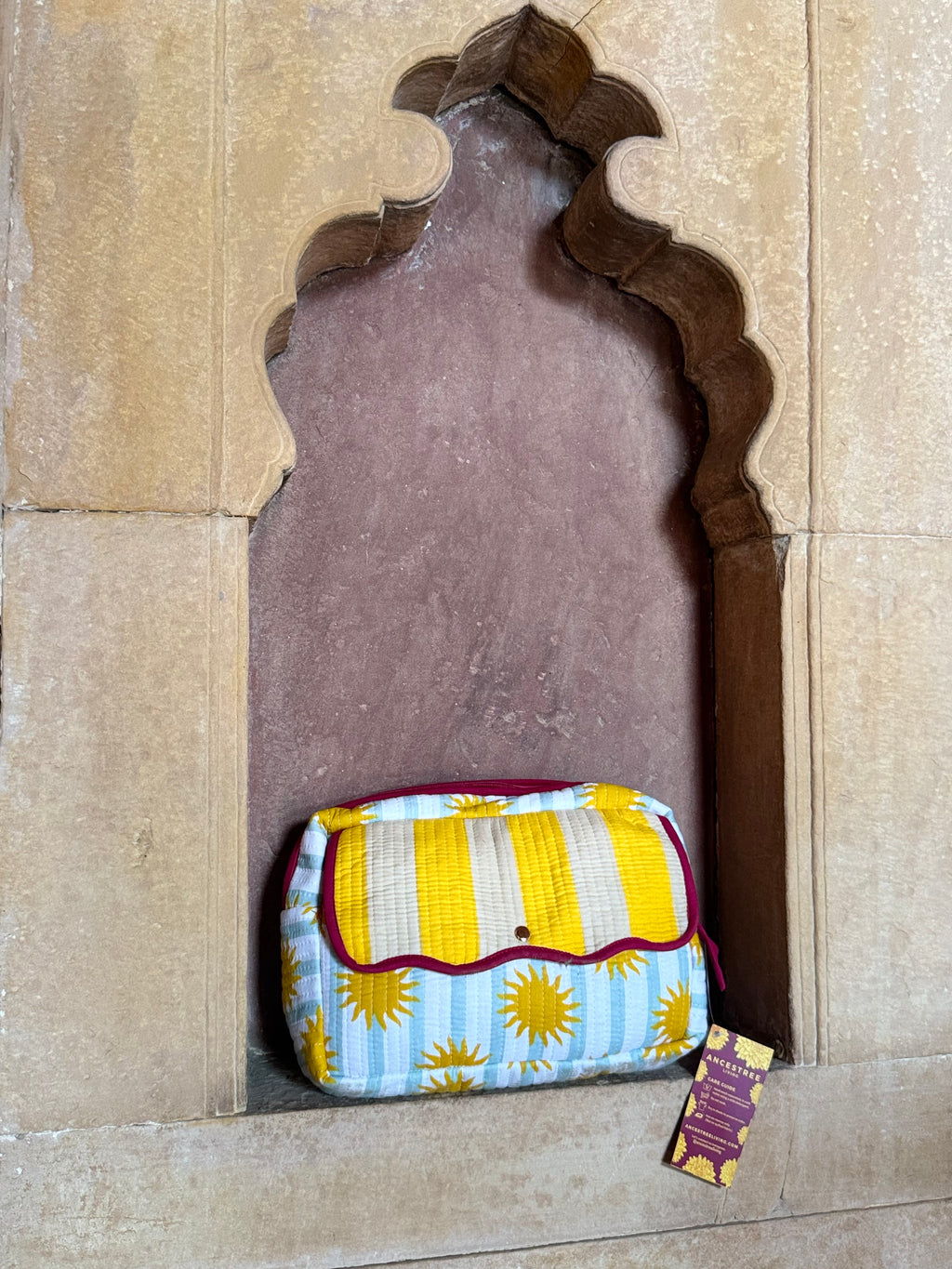 The Alba Washbag